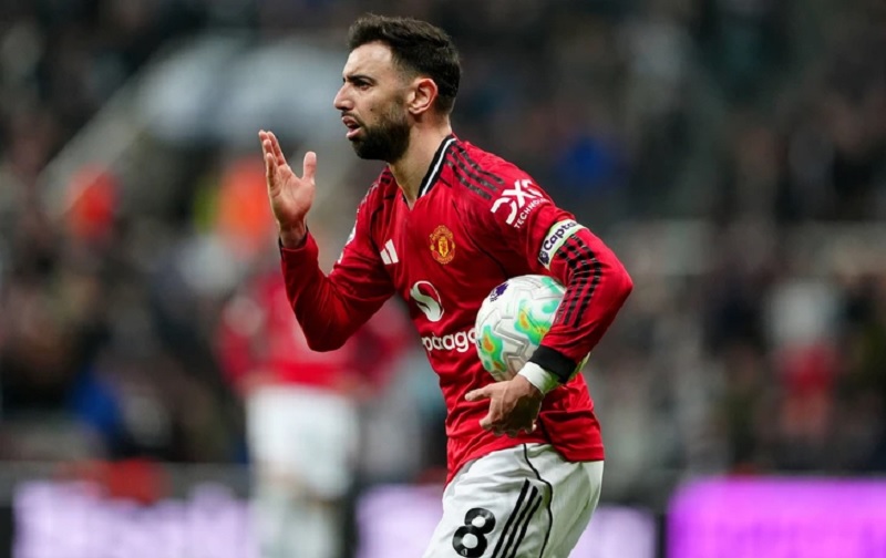 Fernandes chính thức trở thành ‘vua kiến tạo’ của MU ở Ngoại hạng Anh - Ảnh 2