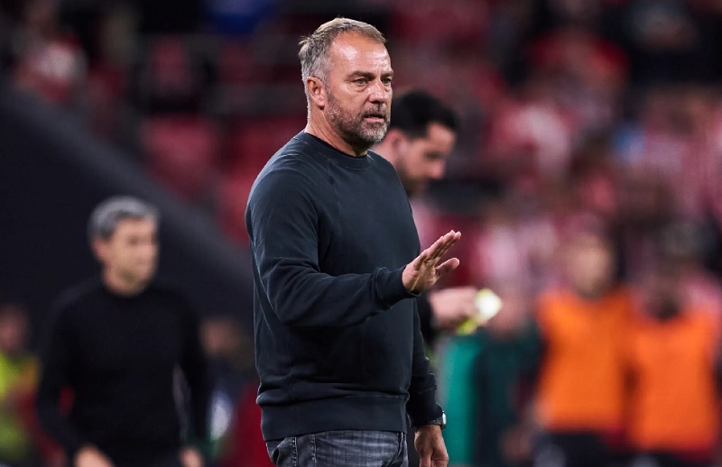 HLV Flick chuẩn bị gia hạn với Barca đến năm 2028 - Ảnh 1