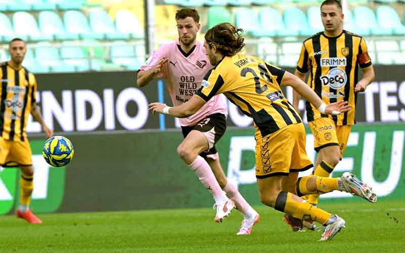 Nhận định, Soi kèo Palermo vs Juve Stabia 1h00 ngày 18/3: Niềm vui cho chủ nhà - Ảnh 1