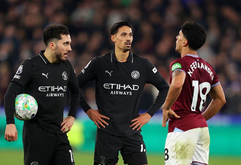 Ngoại hạng Anh sắp áp quy định chi tiêu mới khiến các CLB phải dè chừng - Ảnh 1