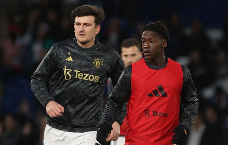 MU chuẩn bị ‘trói chân’ Mainoo và Maguire - Ảnh 1