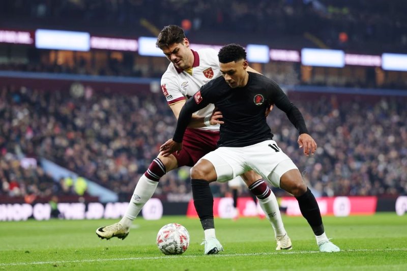 Soi kèo phạt góc Aston Villa vs West Ham, 21h15 ngày 22/03 - Ảnh 1