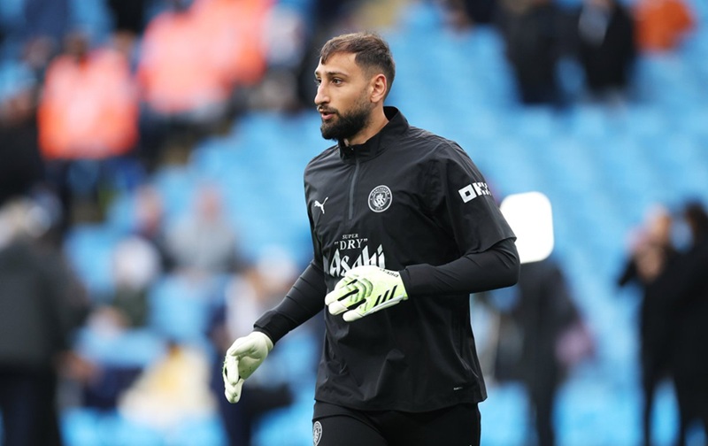 Vì sao Donnarumma ngồi dự bị ở chung kết Carabao Cup? - Ảnh 1