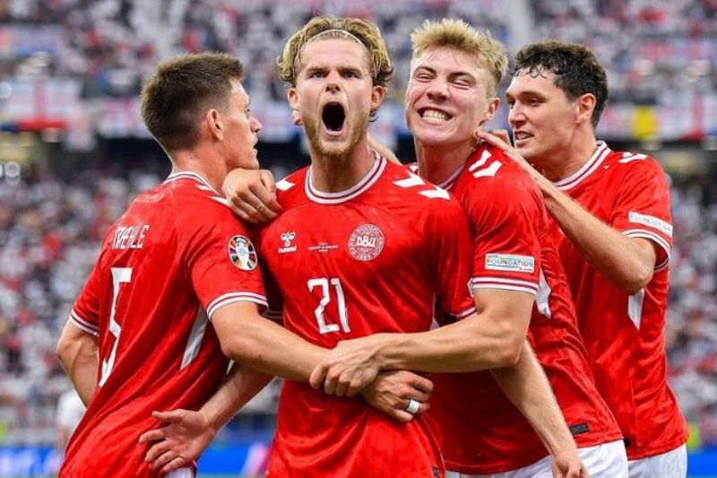 Soi kèo phạt góc Đan Mạch vs Bắc Macedonia, 02h45 ngày 27/03 - Ảnh 1