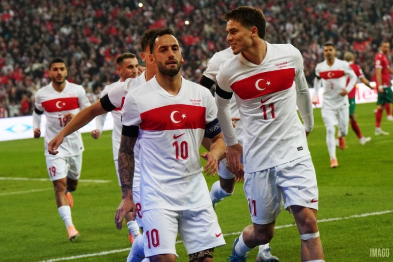 Soi kèo phạt góc Thổ Nhĩ Kỳ vs Romania, 00h00 ngày 27/03 - Ảnh 1