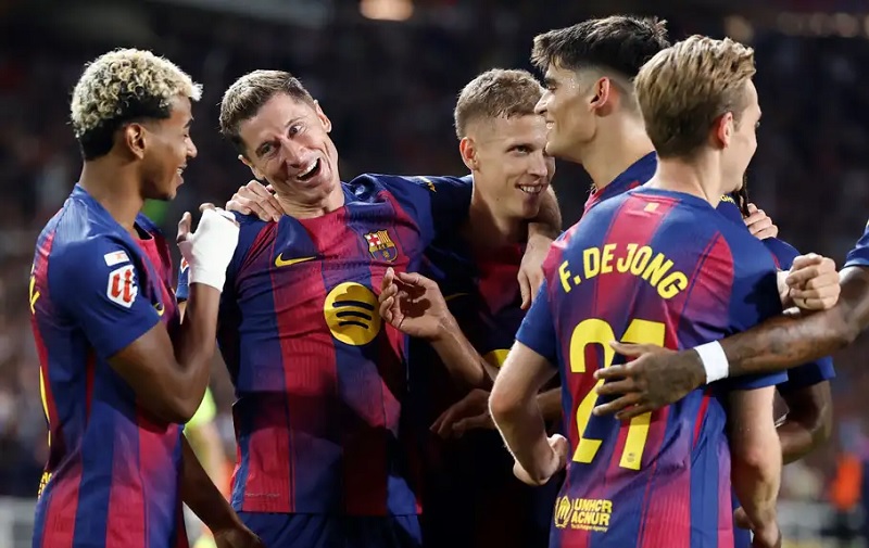 Barca muốn giữ Lewandowski nhưng kèm điều kiện gây sốc - Ảnh 2