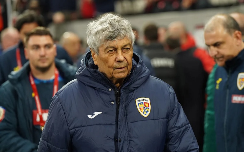 HLV đột quỵ ngay sau thất bại ở play-off World Cup 2026 - Ảnh 1