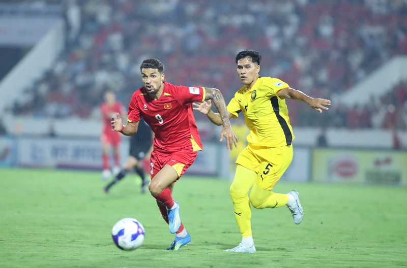 ĐT Việt Nam lập kỳ tích chưa từng có sau trận thắng Malaysia - Ảnh 1