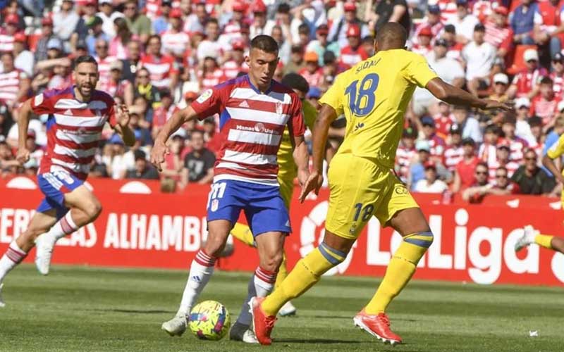 Nhận định, Soi kèo Las Palmas vs Granada 0h00 ngày 3/4: Mang ba điểm về nhà - Ảnh 1