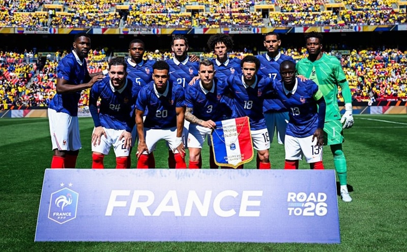 Pháp vượt Tây Ban Nha, chiếm vị trí số 1 thế giới - Ảnh 1