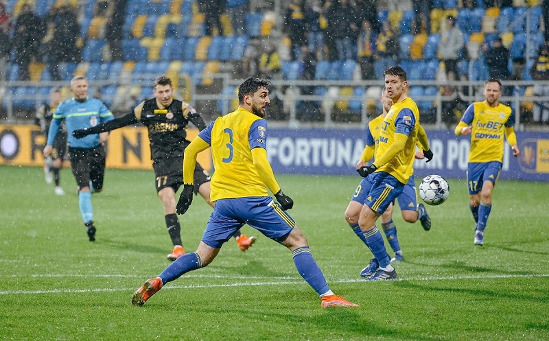 Nhận định, Soi kèo Arka Gdynia vs Zaglebie Lubin 0h00 ngày 8/4: Thế trận giằng co - Ảnh 1