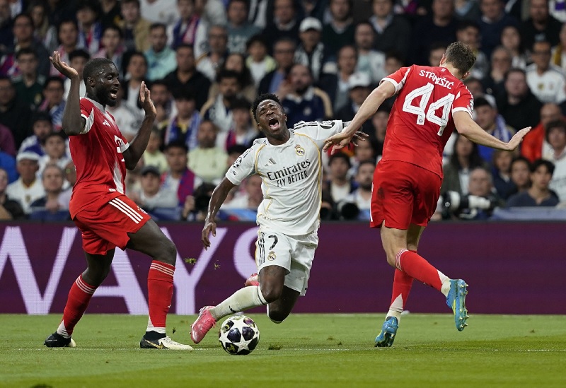 Bayern Munich phá lời nguyền 25 năm trước Real Madrid - Ảnh 1