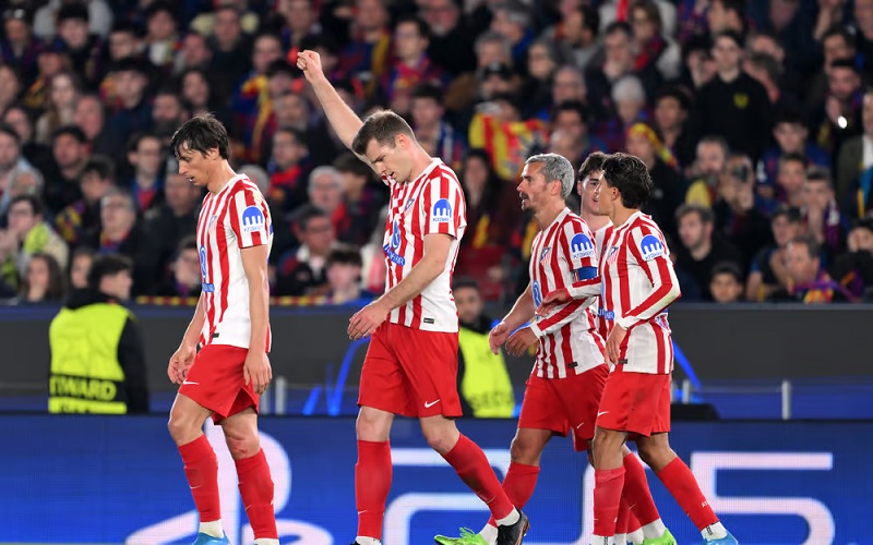 Atletico Madrid chấm dứt chuỗi ám ảnh 20 năm tại Nou Camp - Ảnh 1