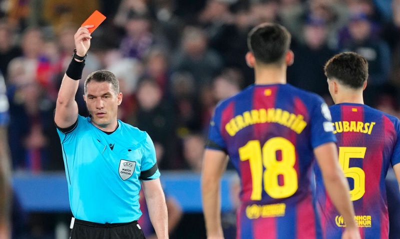 Barcelona vô đối về thẻ đỏ tại Cúp C1 - Ảnh 1