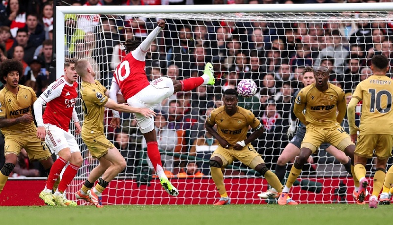 Vì sao Ngoại hạng Anh có thể cần trận play-off để tìm nhà vô địch? - Ảnh 1