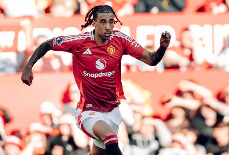 MU mất 4/5 trung vệ trước đại chiến với Chelsea - Ảnh 1