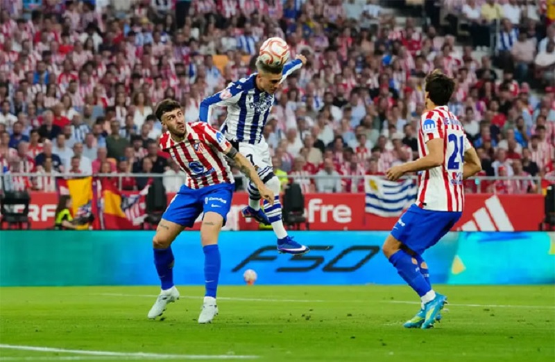 Atletico Madrid nhận bàn thua nhanh nhất lịch sử chung kết Cúp Nhà vua - Ảnh 1