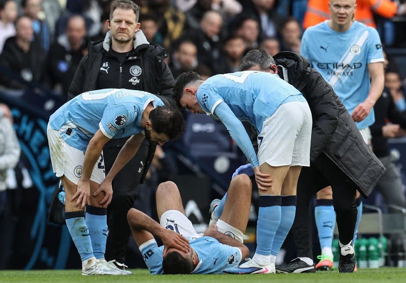 Man City trả giá đắt sau trận thắng Arsenal - Ảnh 1