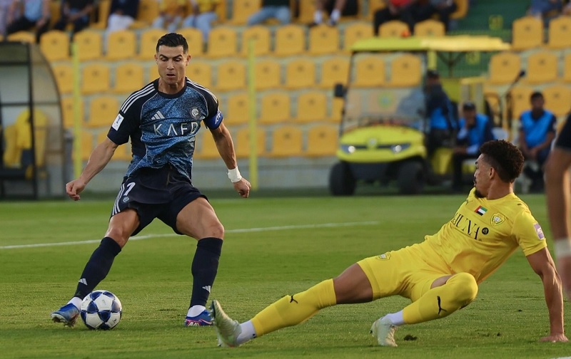 Ronaldo đưa Al Nassr vào bán kết Cúp C2 châu Á - Ảnh 1