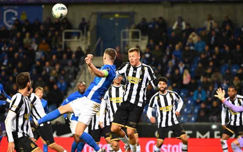 Nhận định, Soi kèo Genk vs Sporting Charleroi 1h30 ngày 22/4: Điểm tựa sân nhà - Ảnh 1