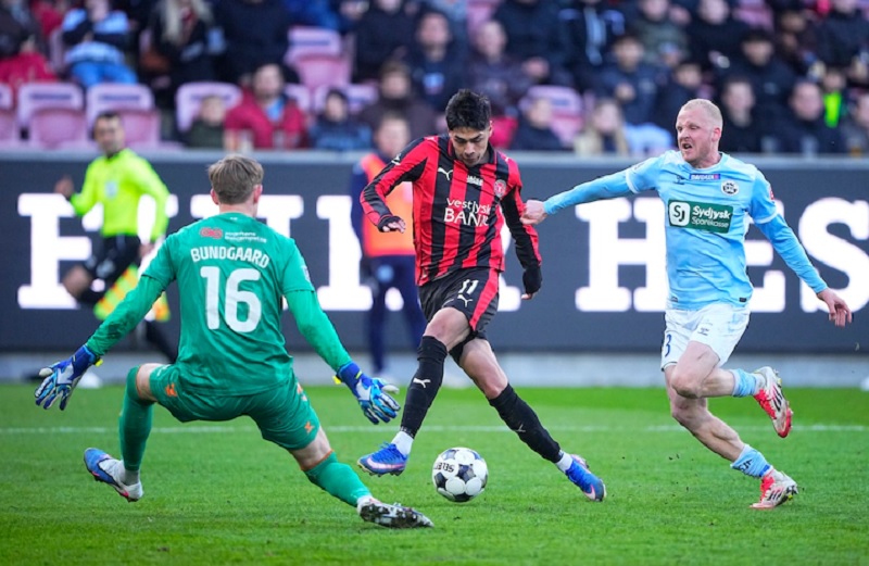 Nhận định, Soi kèo Sonderjyske vs Midtjylland 1h00 ngày 24/4: Khách lấn chủ - Ảnh 1