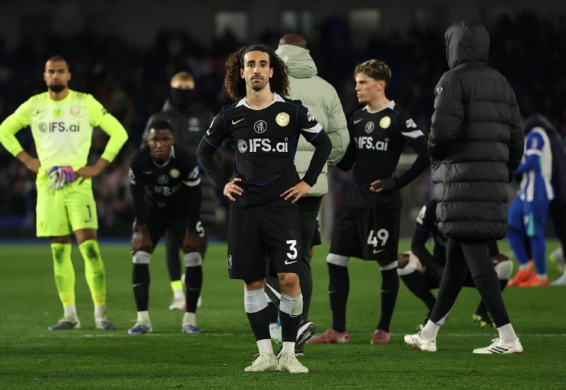 Chelsea chính thức sa thải HLV Rosenior - Ảnh 2