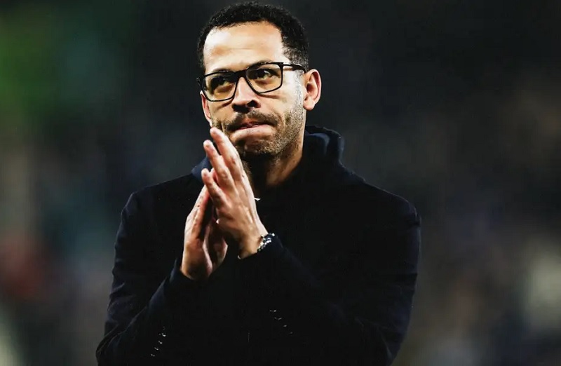 Lộ diện ứng viên hàng đầu thay thế HLV Rosenior tại Chelsea - Ảnh 1