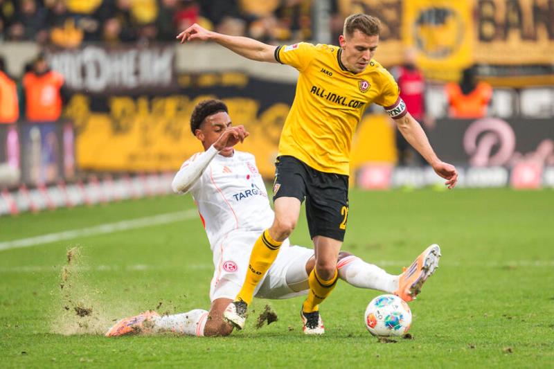 Nhận định, Soi kèo Dusseldorf vs Dynamo Dresden 23h30 ngày 24/04: Chủ nhà gặp khó - Ảnh 1