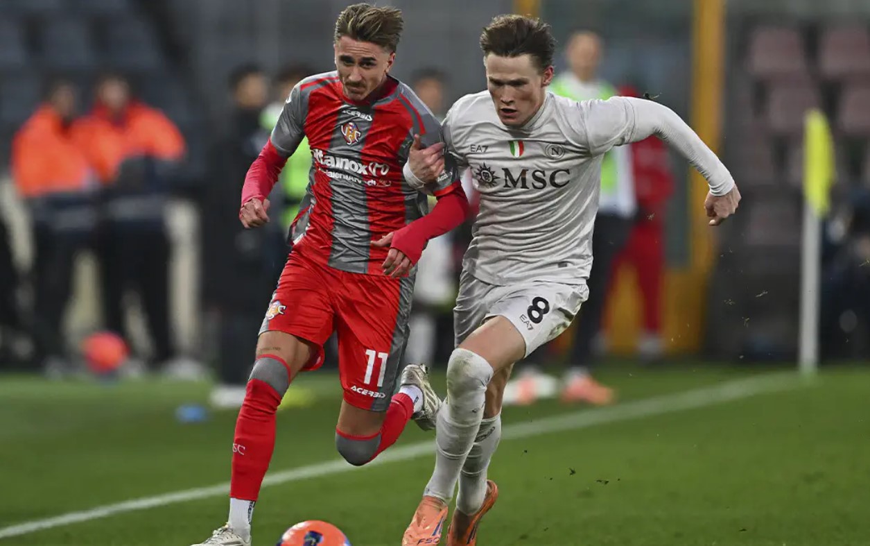 Soi kèo phạt góc Napoli vs Cremonese, 1h45 ngày 25/04 - Ảnh 1