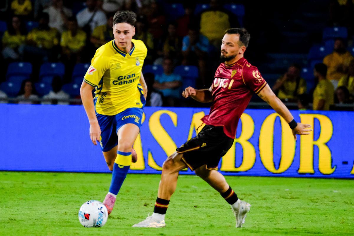 Nhận định, Soi kèo Cadiz vs Las Palmas, 01h30 ngày 28/4: 2 thái cực trái ngược - Ảnh 1