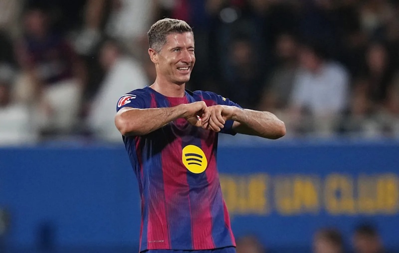 Lewandowski chuẩn bị chia tay Barcelona - Ảnh 2