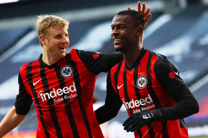 Nhận định, Soi kèo Frankfurt vs Hamburger 20h30 ngày 02/05: Khách có điểm - Ảnh 1