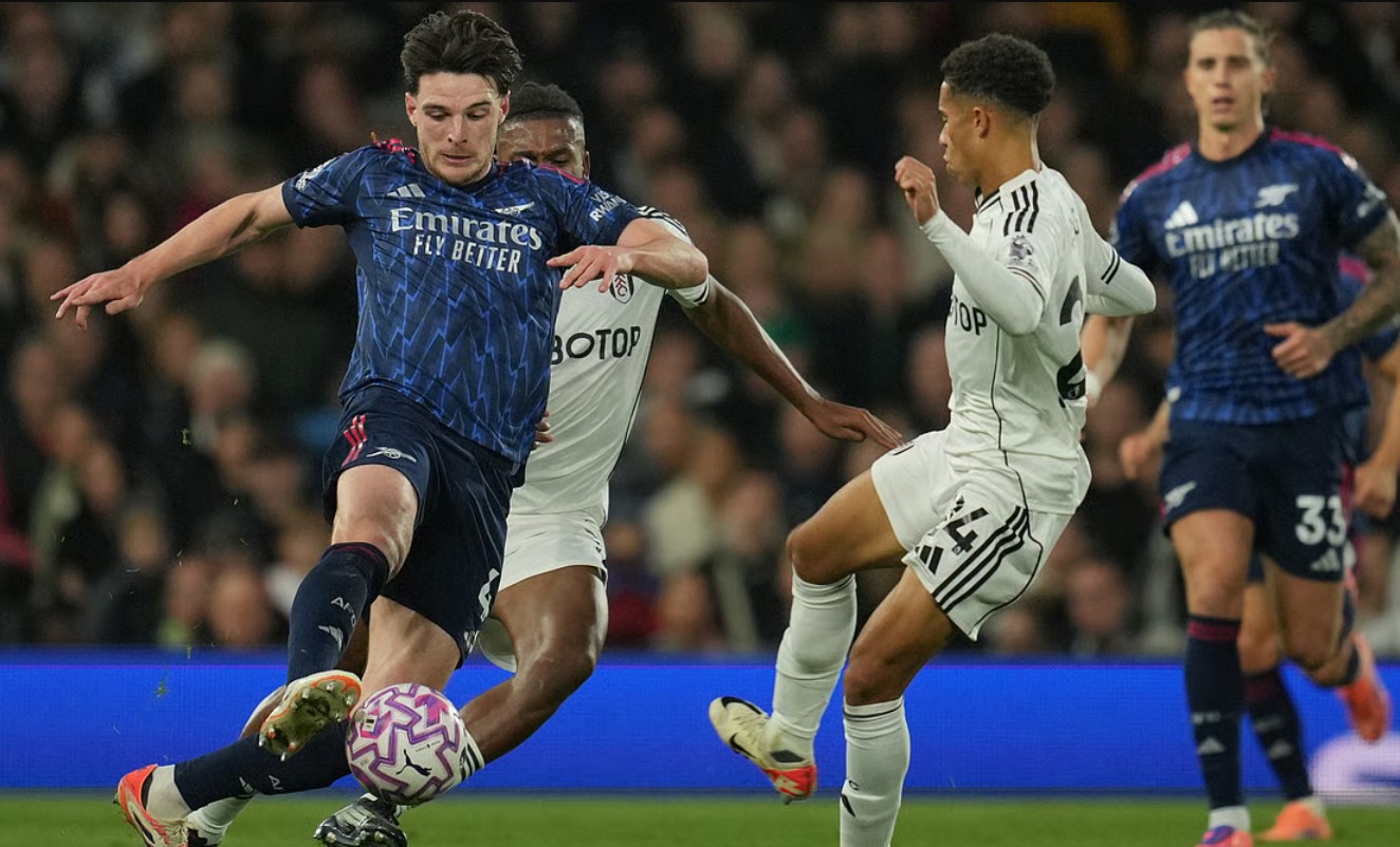 Soi kèo phạt góc Arsenal vs Fulham, 23h30 ngày 02/05 - Ảnh 1