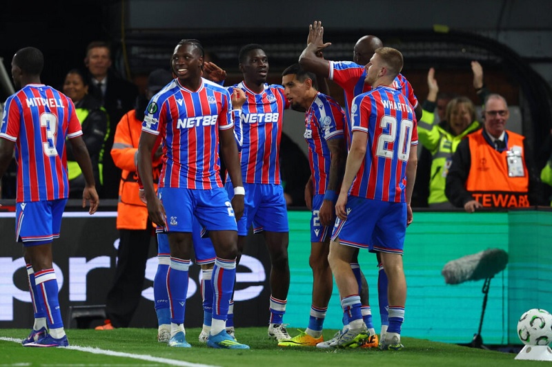 Crystal Palace viết chuyện cổ tích tại châu Âu - Ảnh 2