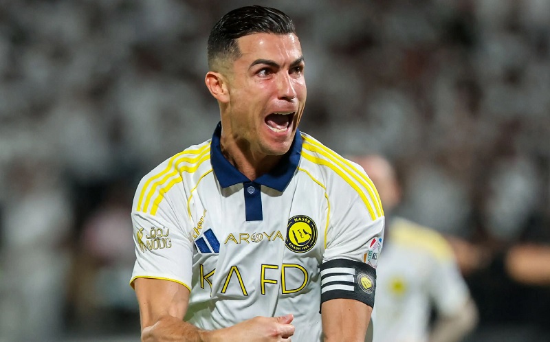 Ronaldo lập kỷ lục chưa từng có trong lịch sử bóng đá - Ảnh 1