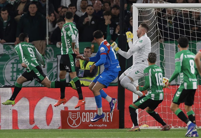 Nhận định, Soi kèo Betis vs Elche 1h00 ngày 13/5: Giữ vững vị trí - Ảnh 1
