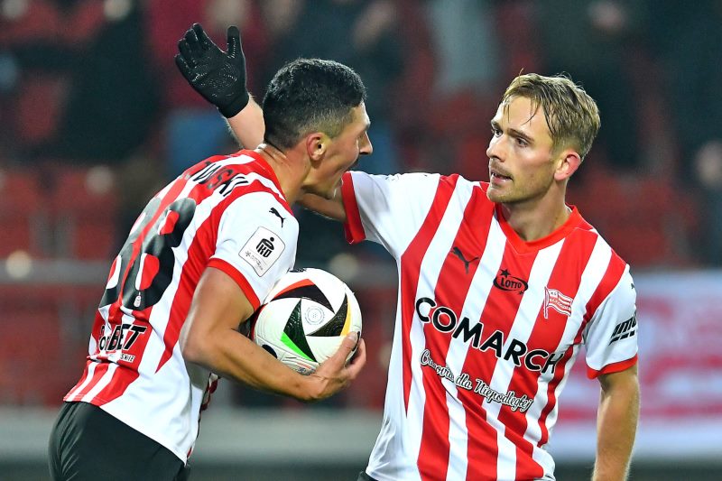 Nhận định, Soi kèo Cracovia Krakow vs Radomiak Radom 00h00 ngày 12/05: Hòa là đẹp - Ảnh 1