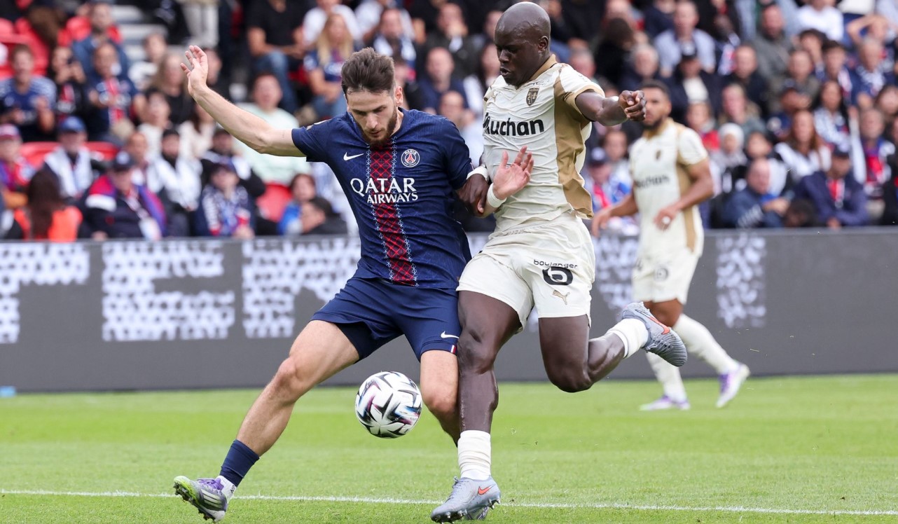 Soi kèo phạt góc Lens vs PSG, 2h00 ngày 14/5 - Ảnh 1