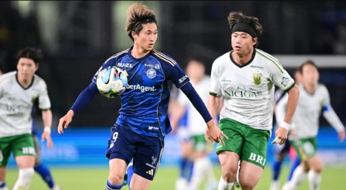 Soi kèo phạt góc Machida Zelvia vs Urawa Red, 17h30 ngày 22/5 - Ảnh 1