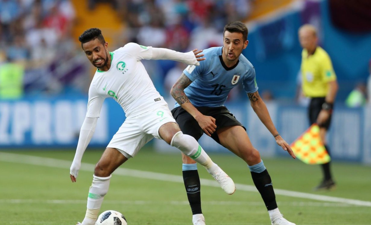 Soi kèo phạt góc Saudi Arabia vs Uruguay, 5h00 ngày 16/6 - Ảnh 1