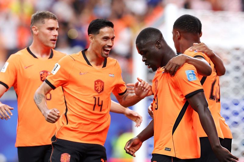 Soi kèo thẻ phạt Tunisia vs Hà Lan, 05h00 ngày 26/06 - Ảnh 1
