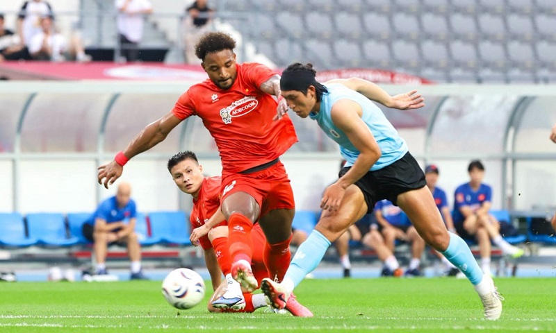 Soi kèo phạt góc Gangwon vs Việt Nam, 14h00 ngày 13/7 - Ảnh 1