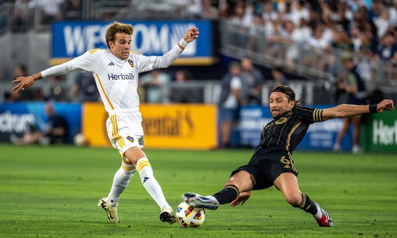 Soi kèo phạt góc LA Galaxy vs Los Angeles FC, 9h45 ngày 18/7 - Ảnh 1