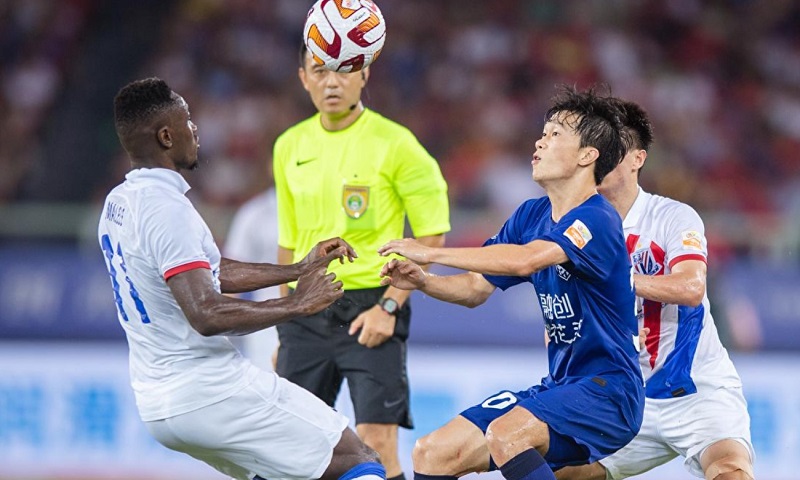 Soi kèo phạt góc Shanghai Shenhua vs Qingdao Hainiu, 18h35 ngày 21/7 - Ảnh 1