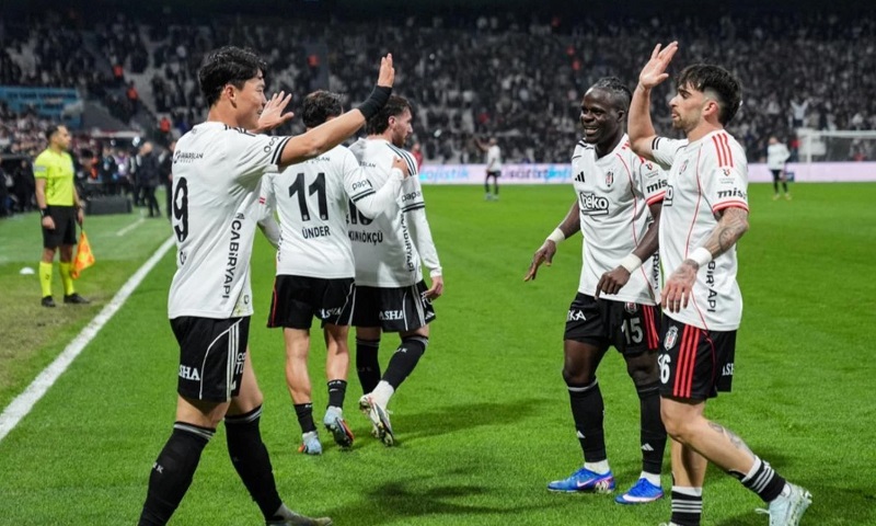 Soi kèo phạt góc Besiktas vs Midtjylland, 1h00 ngày 24/7 - Ảnh 1