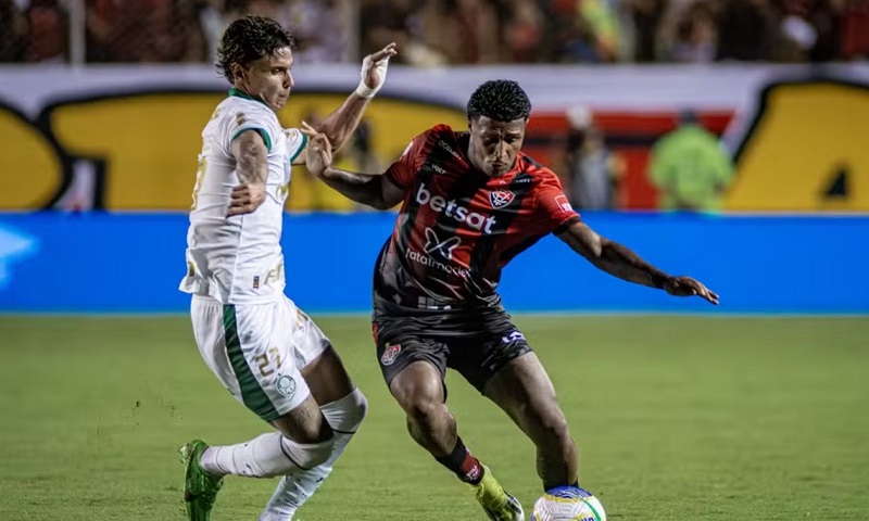 Nhận định, Soi kèo Vitoria vs Palmeiras 7h30 ngày 30/7: Cầm chân đội đầu bảng - Ảnh 1
