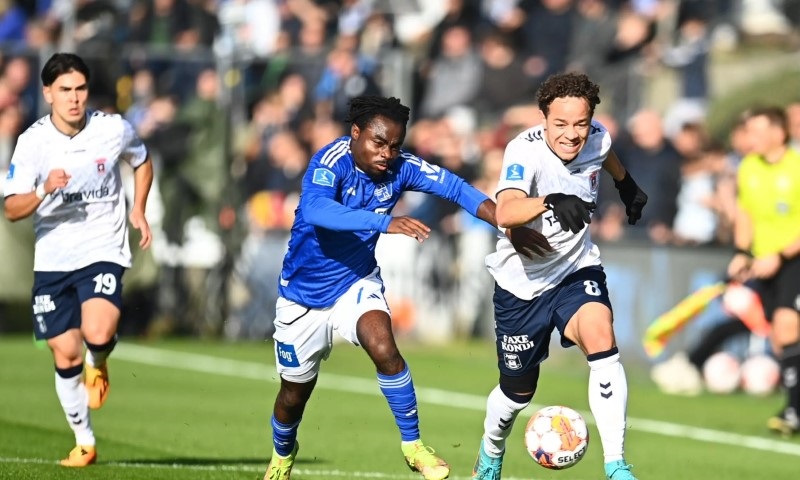 Soi kèo phạt góc Aarhus vs Sabah Baku, 23h30 ngày 5/8 - Ảnh 1
