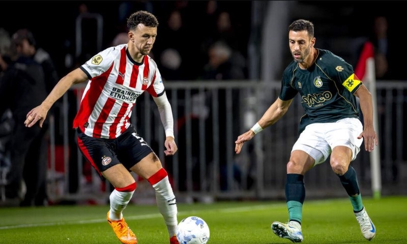 Soi kèo phạt góc PSV Eindhoven vs Fortuna Sittard, 1h00 ngày 9/8 - Ảnh 1