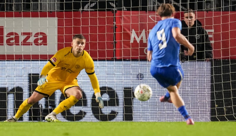Nhận định, Soi kèo AZ Alkmaar 2 vs Eindhoven 1h00 ngày 11/08: Vẫn chưa thể thắng - Ảnh 3