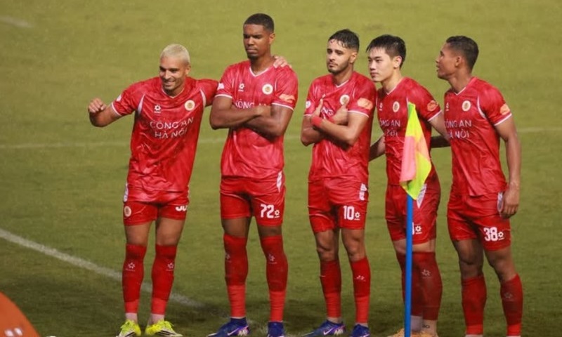 Soi kèo phạt góc Adelaide United vs Công An Hà Nội, 16h30 ngày 11/8 - Ảnh 1